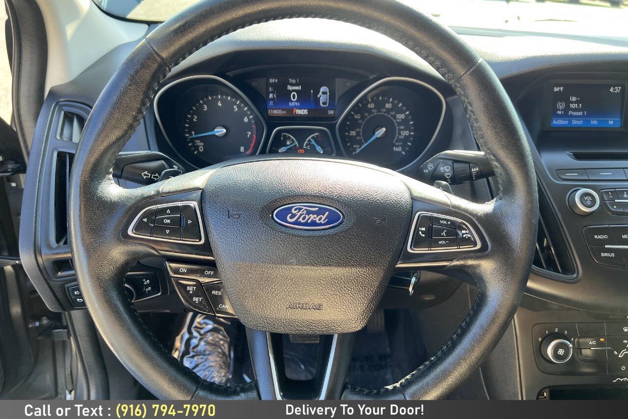 Used 2016 Ford Focus SE w/ SE Sport Package FWD image 22