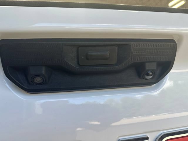 Used 2022 GMC Sierra 3500 Pro w/ Convenience Package AWD/4WD image 8