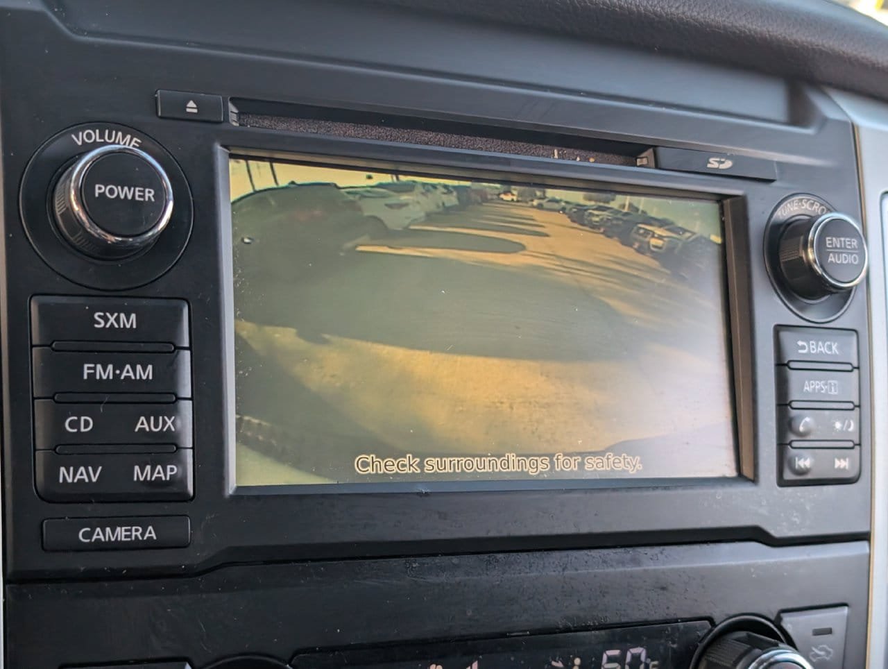Used 2018 Nissan Titan SV w/ SV Convenience Package RWD image 14