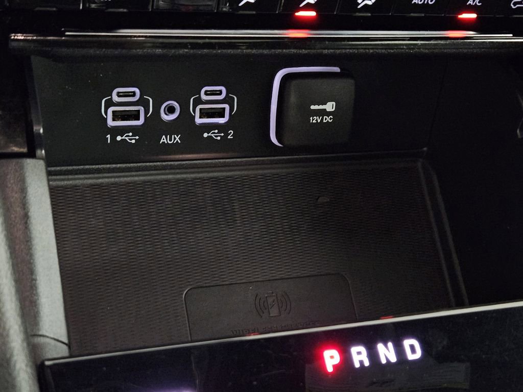 Used 2024 Jeep Grand Cherokee L Limited w/ Luxury Tech Group II image 15