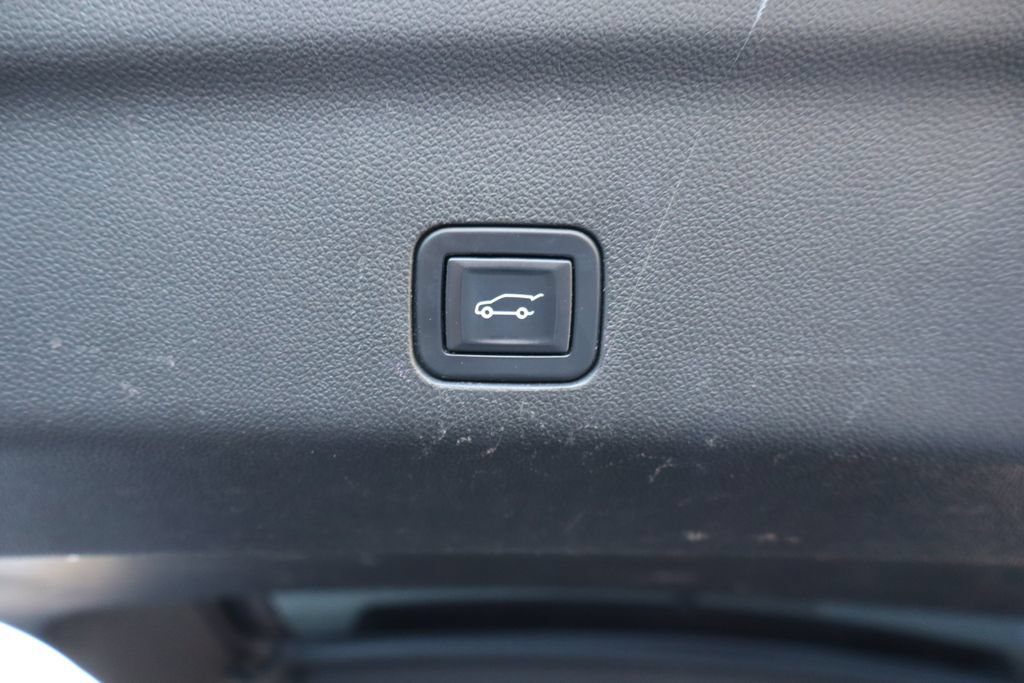 Used 2022 Chevrolet Tahoe RST AWD/4WD image 30