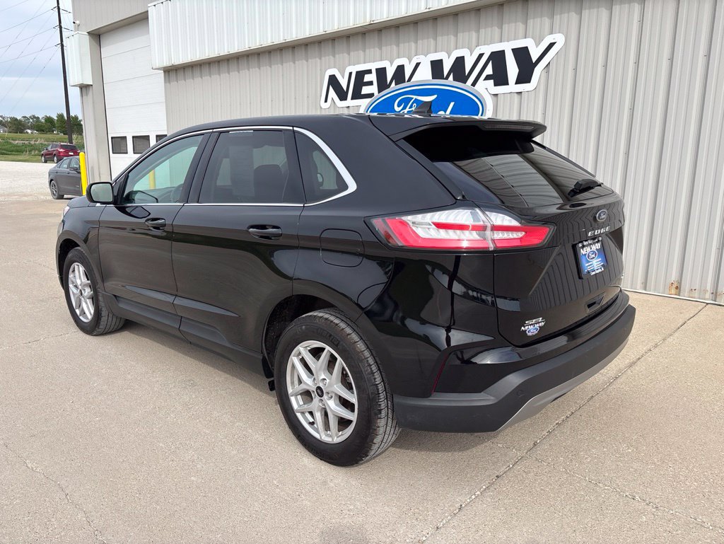 Certified 2024 Ford Edge SEL w/ Convenience Package AWD/4WD image 7