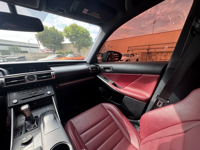 Used 2016 Lexus IS 350 RWD image 33