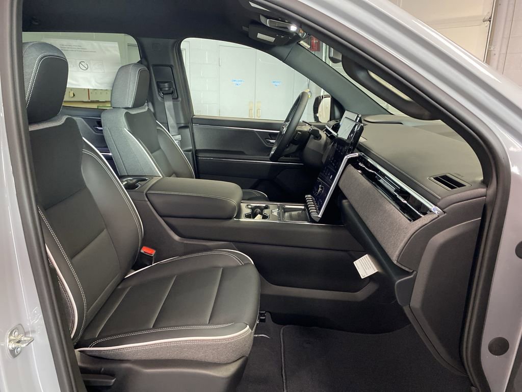 New 2026 GMC Sierra EV Elevation image 13