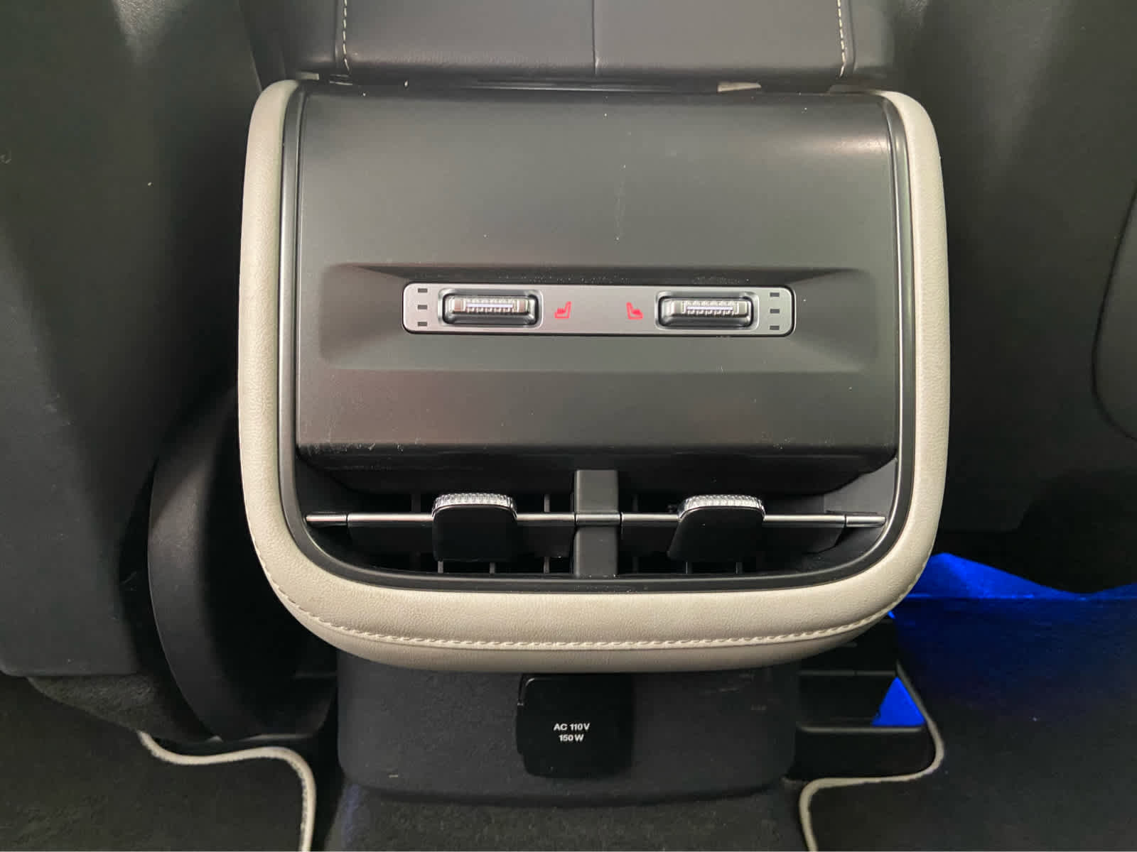 Used 2024 Lincoln Nautilus Reserve w/ Equipment Group 202A image 20