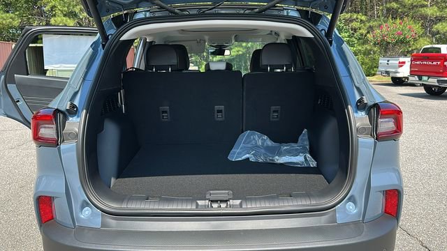 New 2025 Ford Escape SE w/ PHEV Premium Package FWD image 18