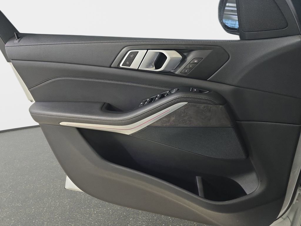 Certified 2022 BMW X5 sDrive40i w/ Parking Assistance Package image 27