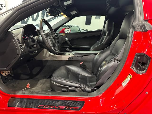 Used 2005 Chevrolet Corvette Coupe w/ Preferred Equipment Group RWD image 10