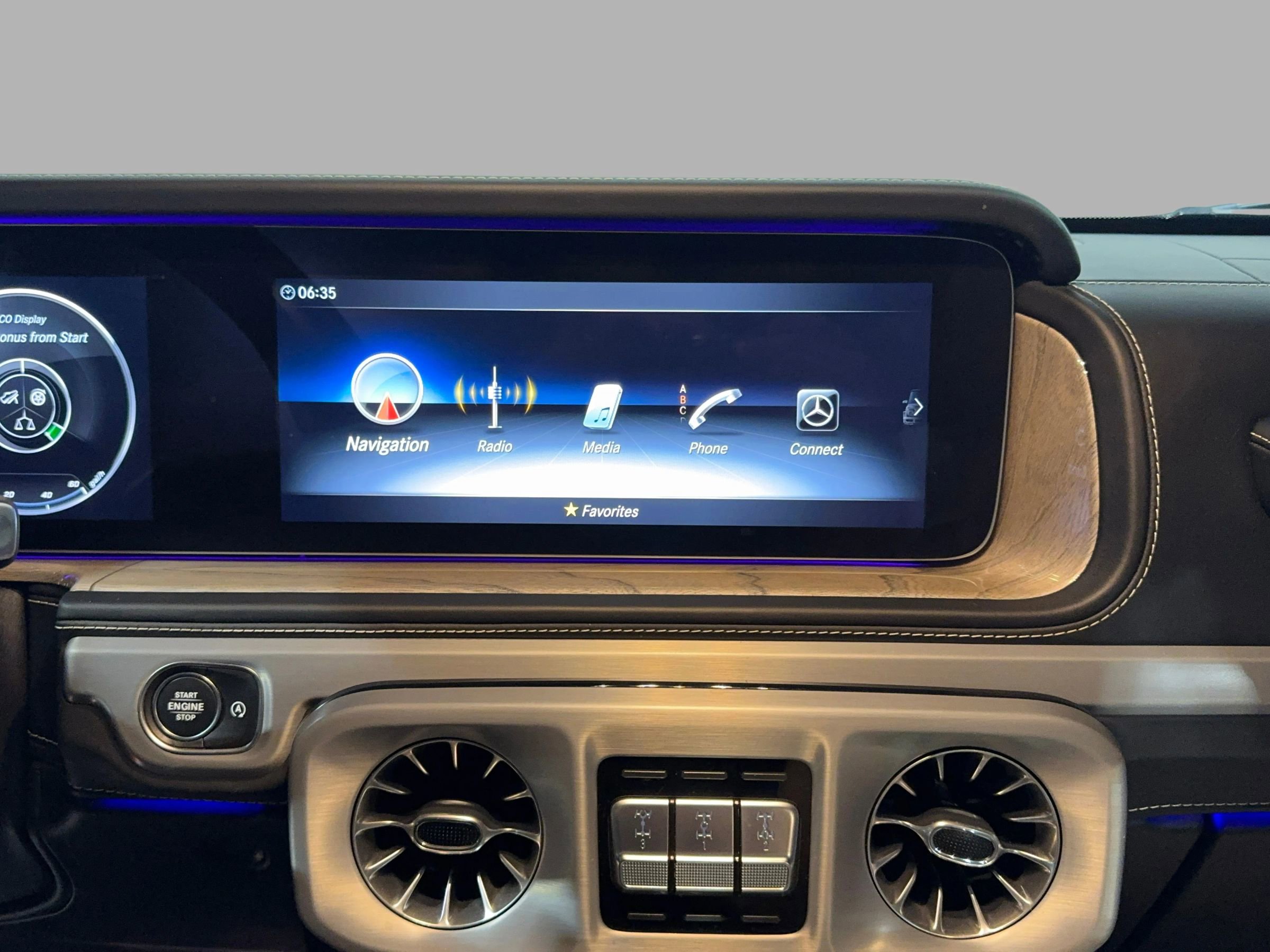 Used 2021 Mercedes-Benz G 550 G 550 image 30