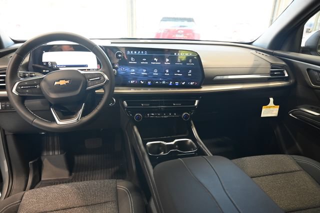 New 2026 Chevrolet Traverse LT w/ LPO, Floor Liner Package FWD image 13