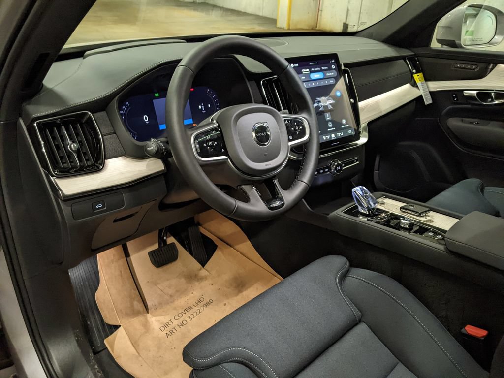 New 2026 Volvo XC90 B6 Ultra w/ Protection Package Premier AWD/4WD image 8