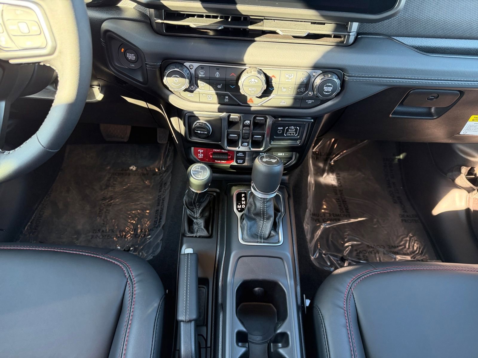 New 2026 Jeep Wrangler Unlimited Rubicon AWD/4WD image 11