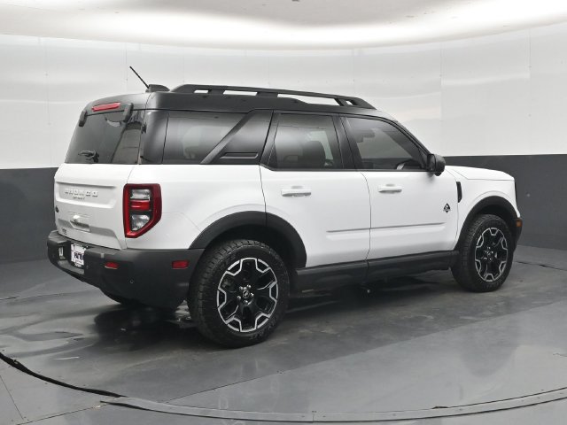 Used 2025 Ford Bronco Sport Outer Banks w/ Outer Banks Tech Package+ AWD/4WD image 3