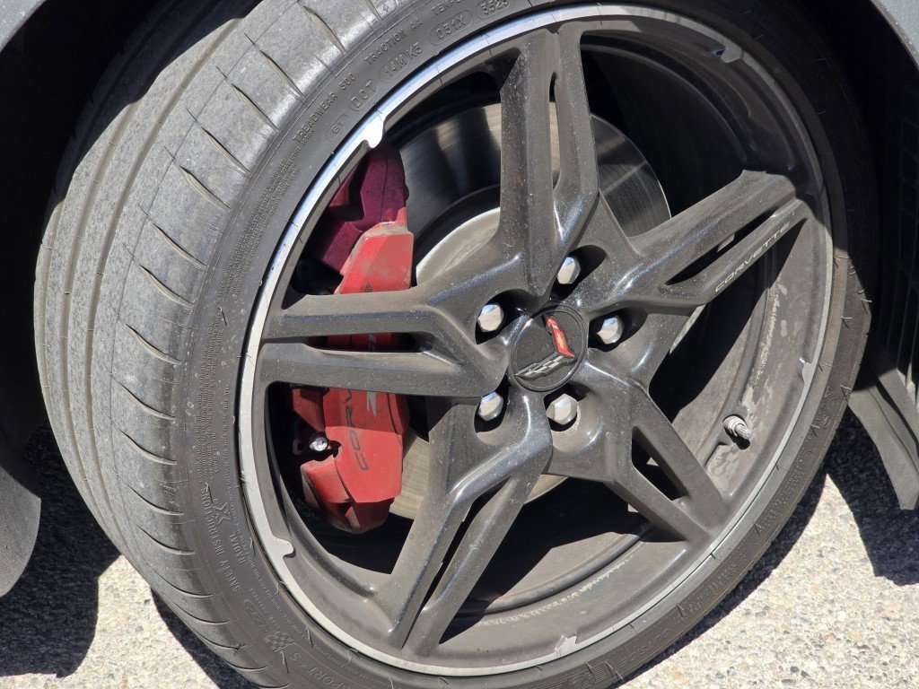 Used 2024 Chevrolet Corvette Stingray Premium Cpe w/ Z51 Performance Package RWD image 24