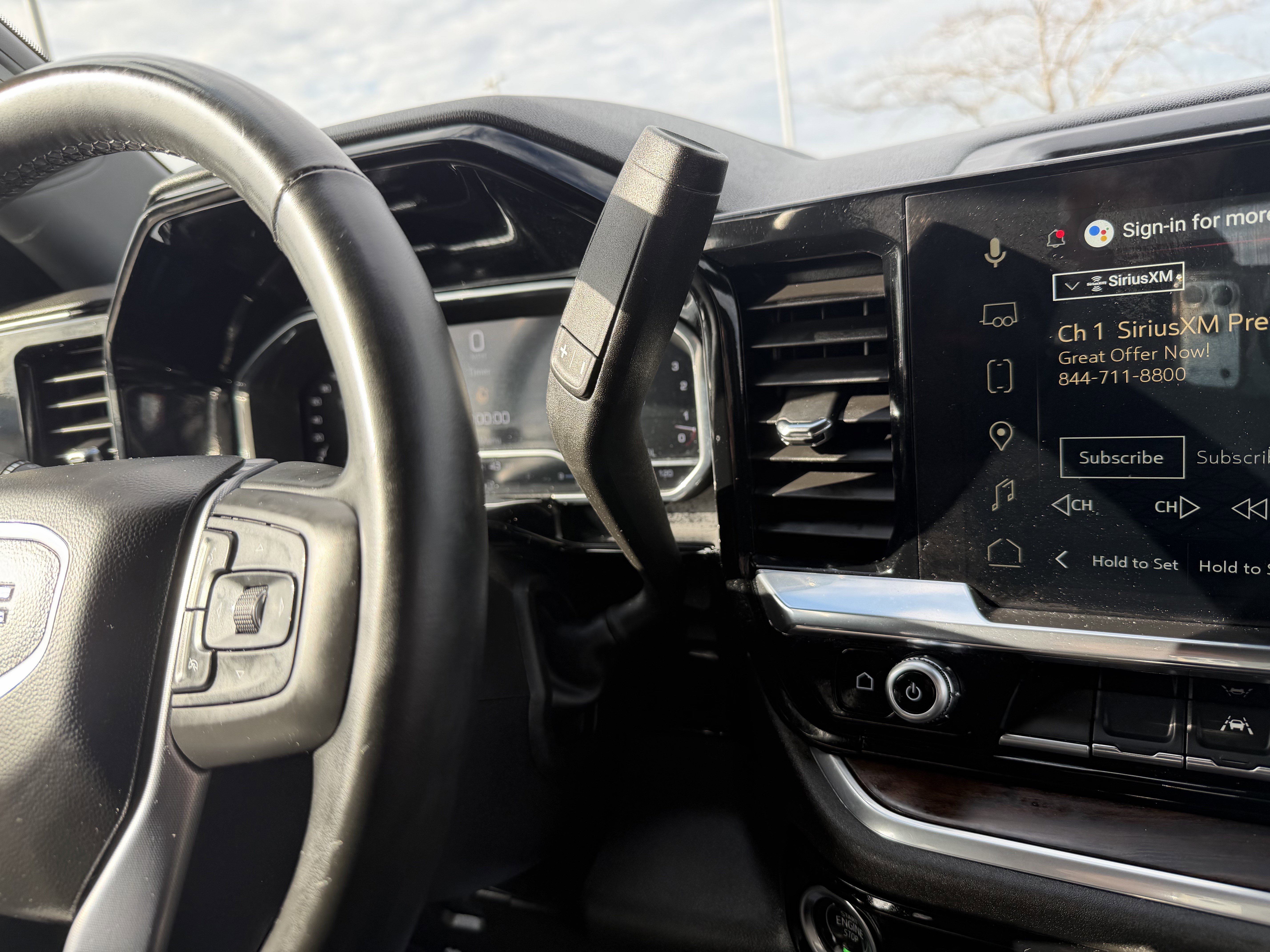 Used 2025 GMC Sierra 1500 SLT image 17