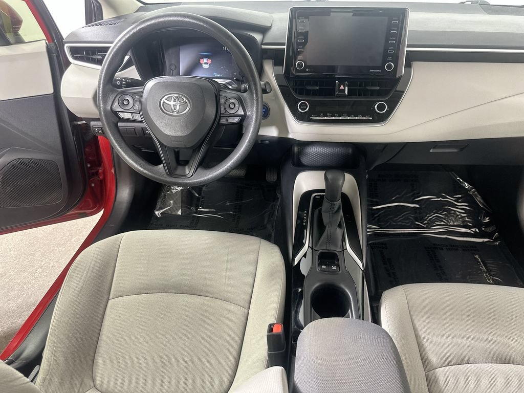 Used 2021 Toyota Corolla LE FWD image 17