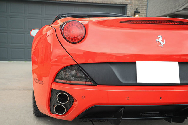 Used 2012 Ferrari California RWD image 52