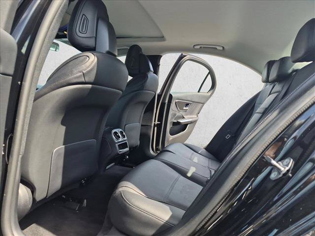 Used 2023 Mercedes-Benz C 300 Sedan image 14