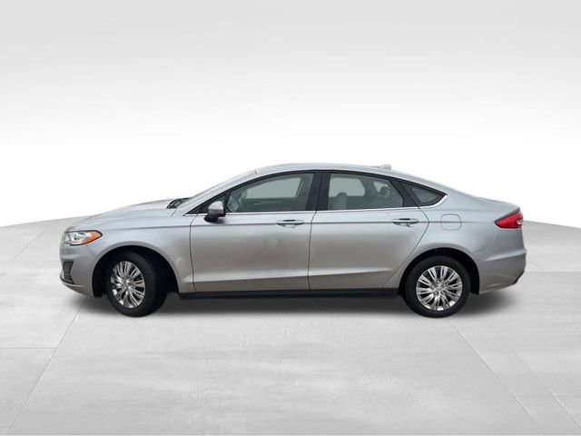 Used 2020 Ford Fusion S FWD image 4