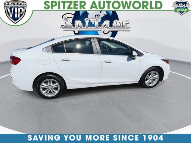 Used 2017 Chevrolet Cruze LT w/ Convenience Package FWD image 9