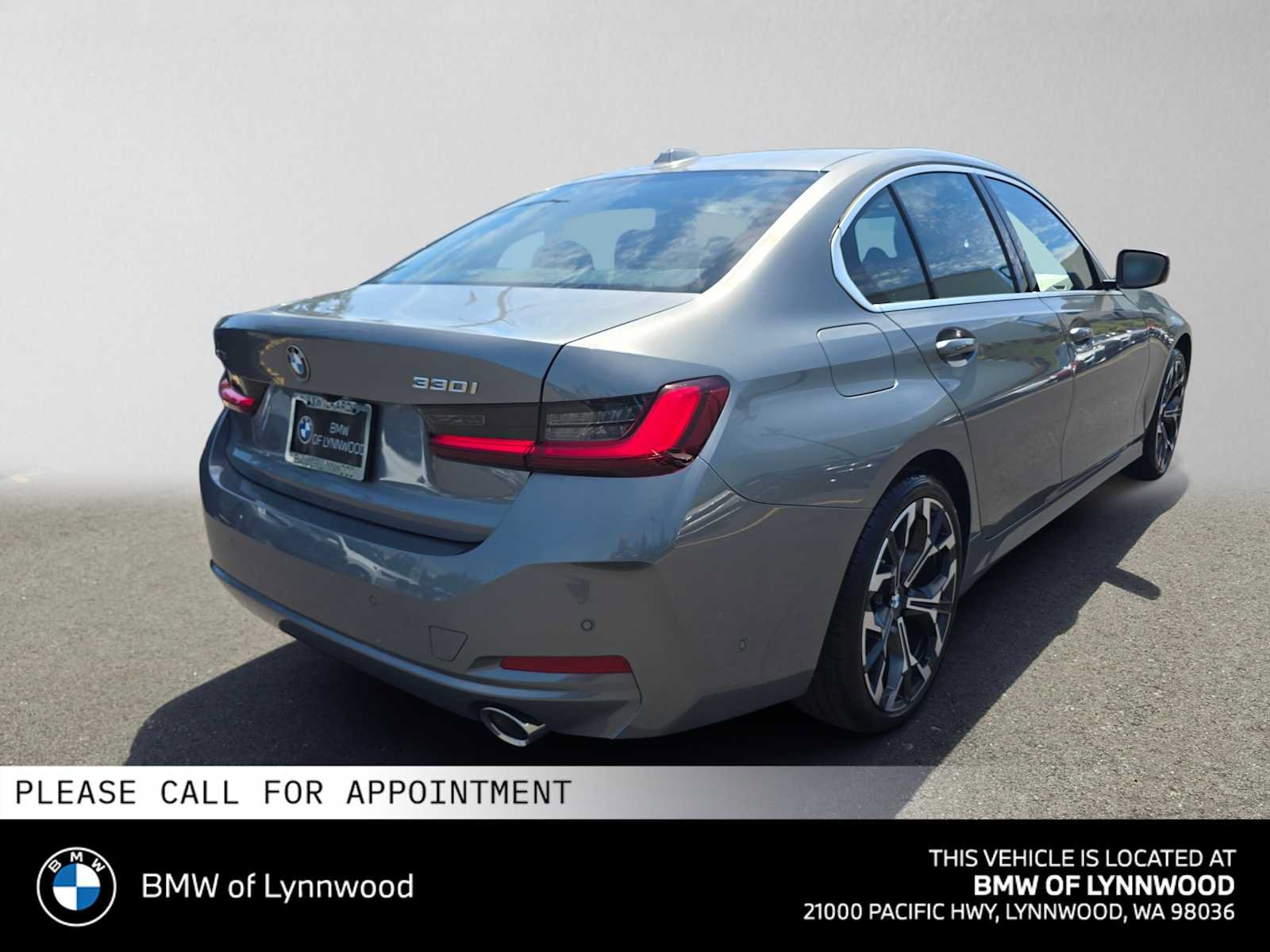 New 2026 BMW 330i xDrive Sedan w/ Convenience Package AWD/4WD image 3