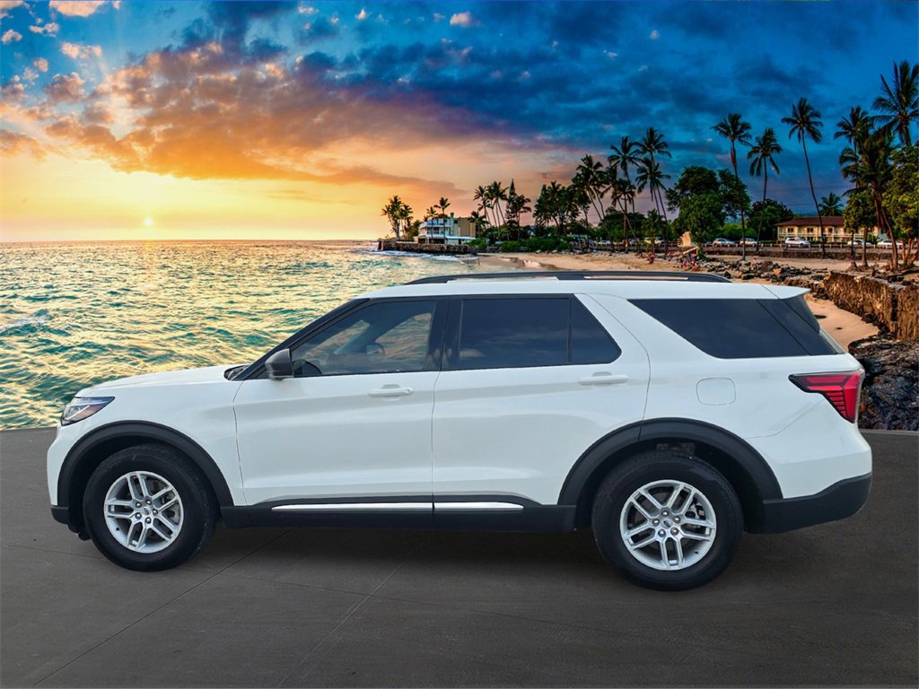 Used 2025 Ford Explorer Active w/ Active Comfort Package image 8