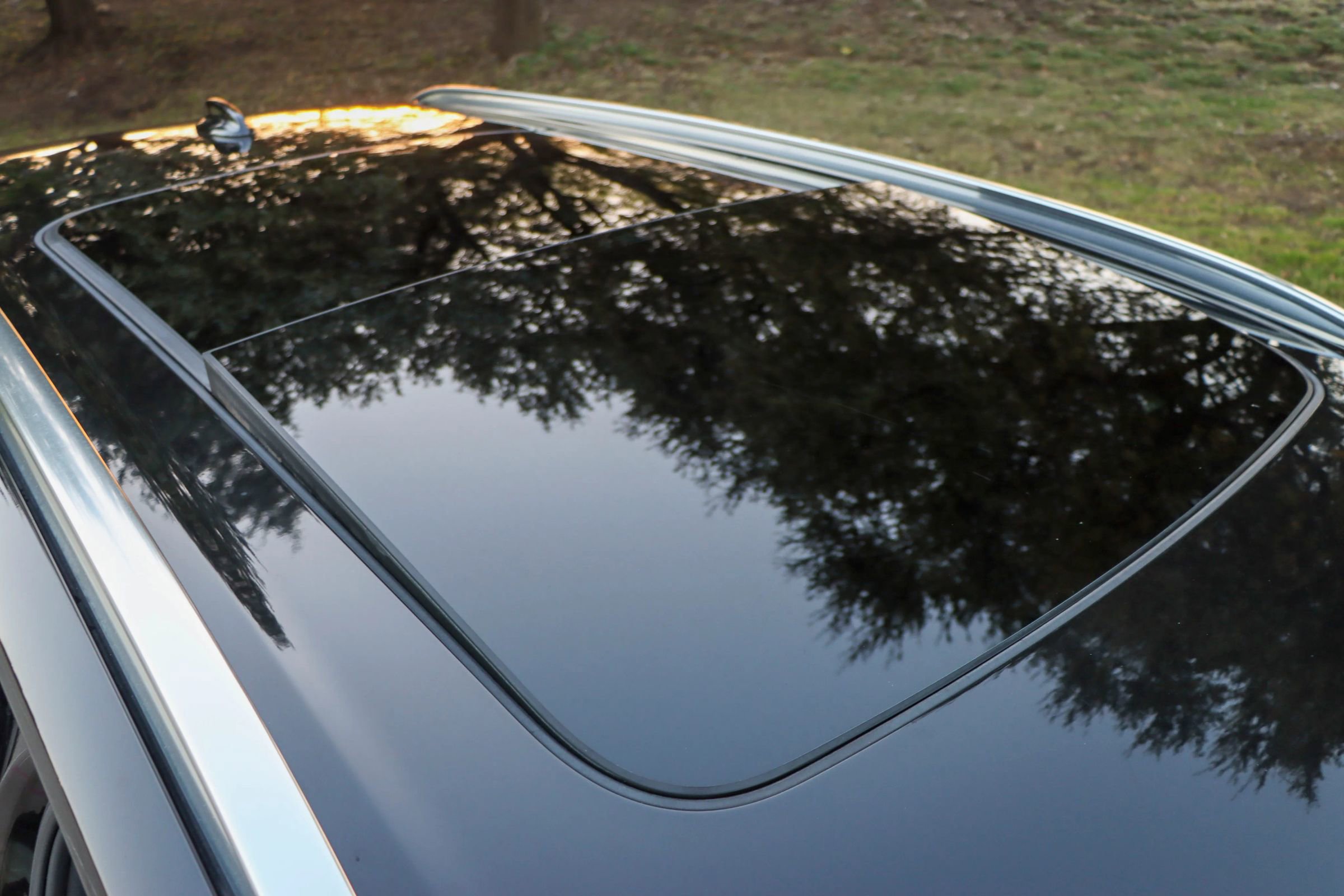 Used 2018 Volvo XC90 T6 R-Design w/ Convenience Package image 9