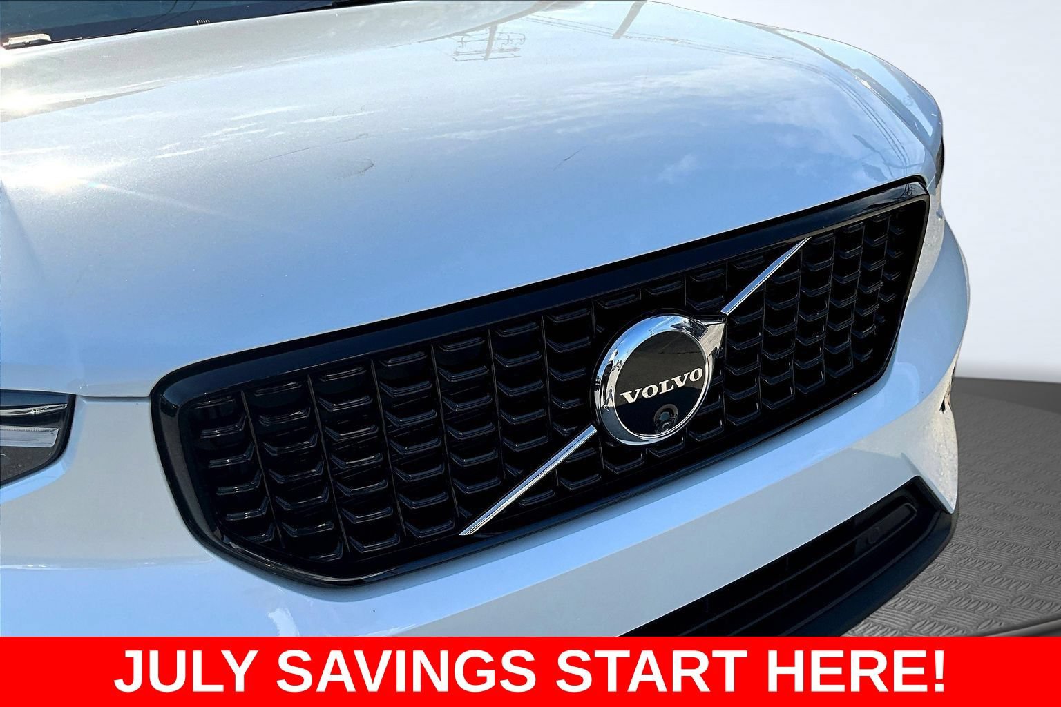 Used 2026 Volvo XC40 B5 Plus AWD/4WD image 41