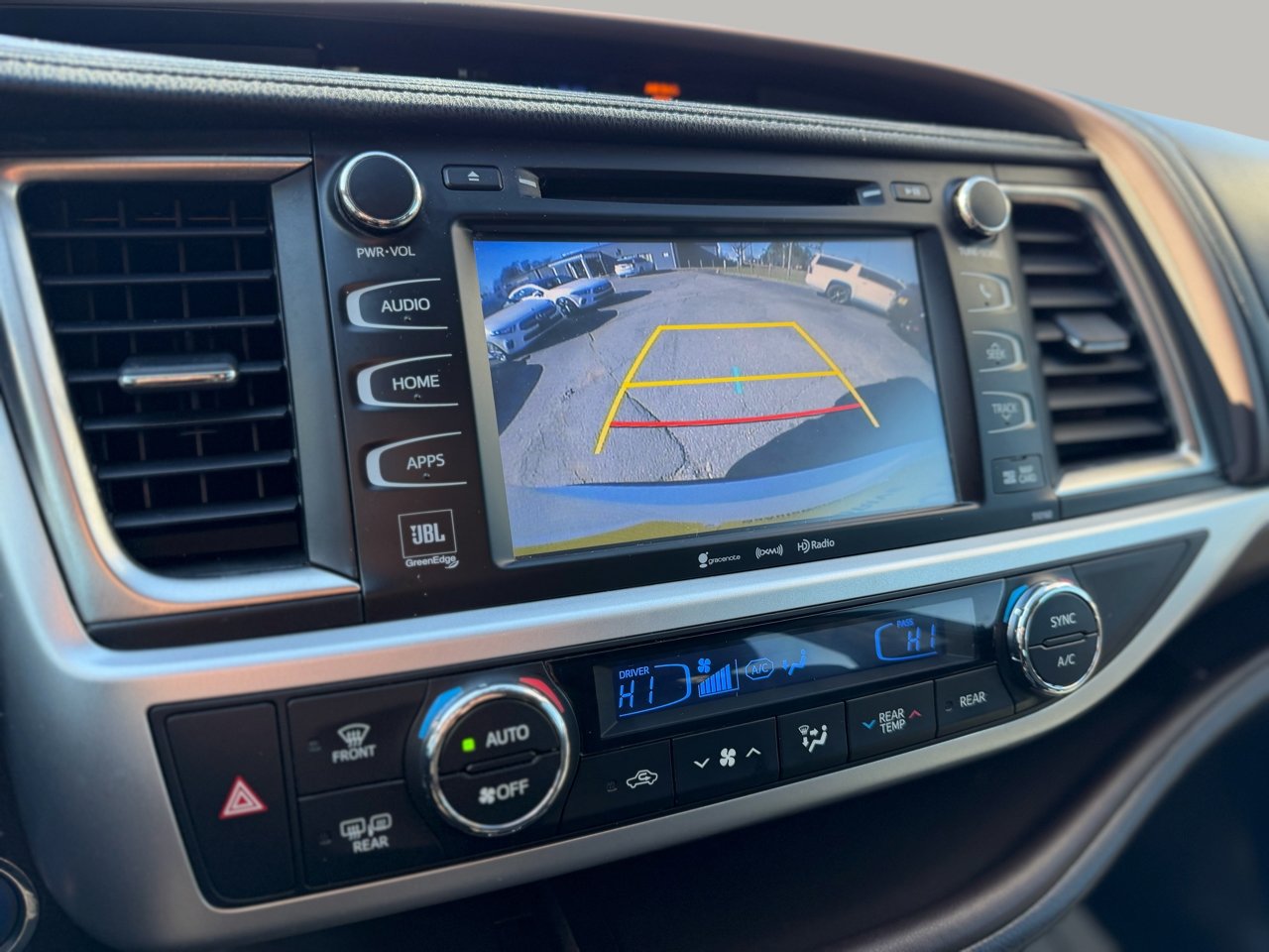 Used 2016 Toyota Highlander Limited image 52