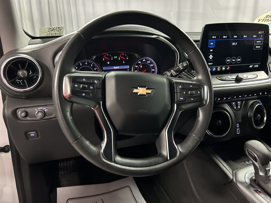 Used 2025 Chevrolet Blazer LT w/ Convenience Package FWD image 15