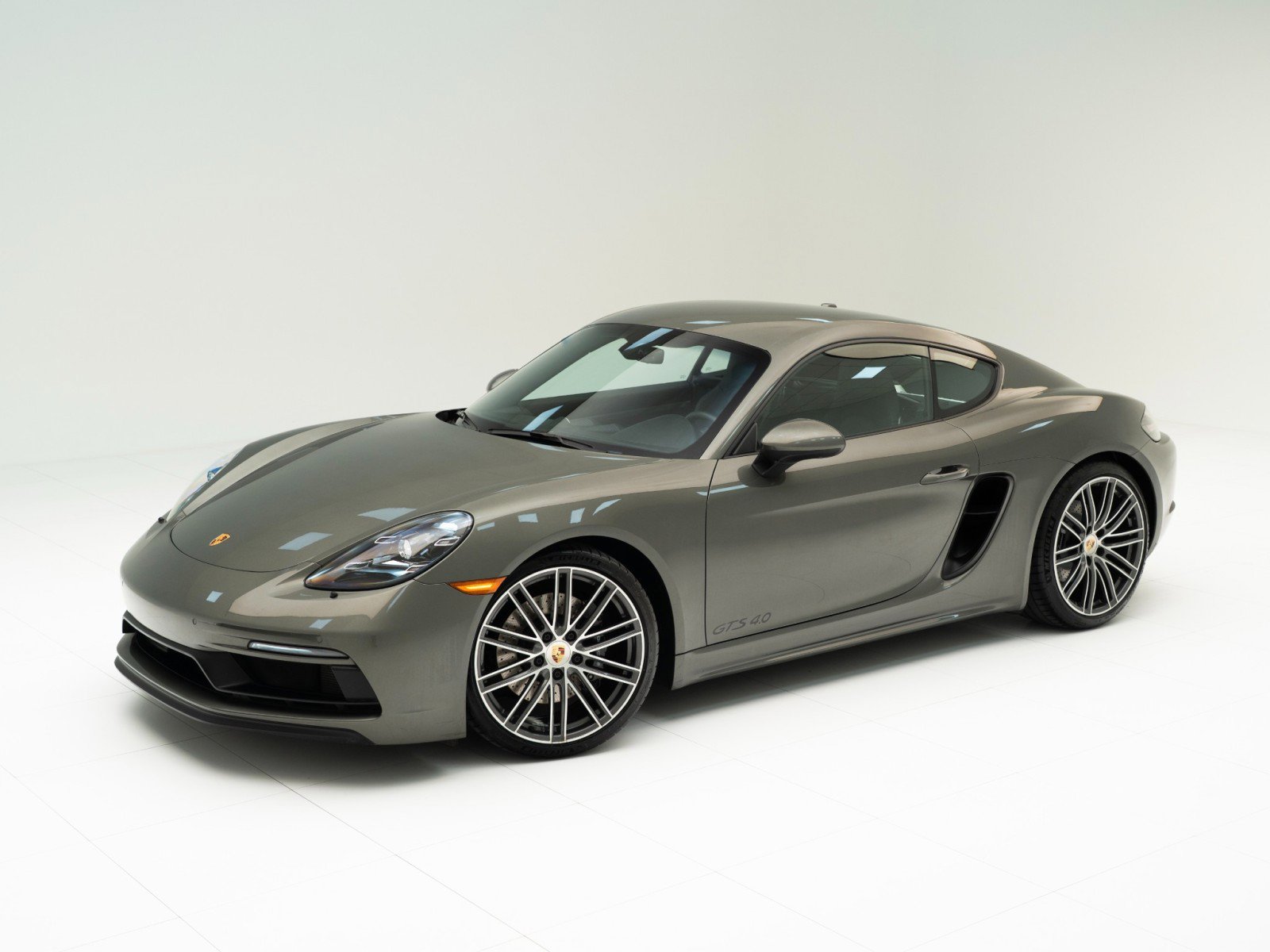 Certified 2025 Porsche 718 Cayman GTS RWD image 1