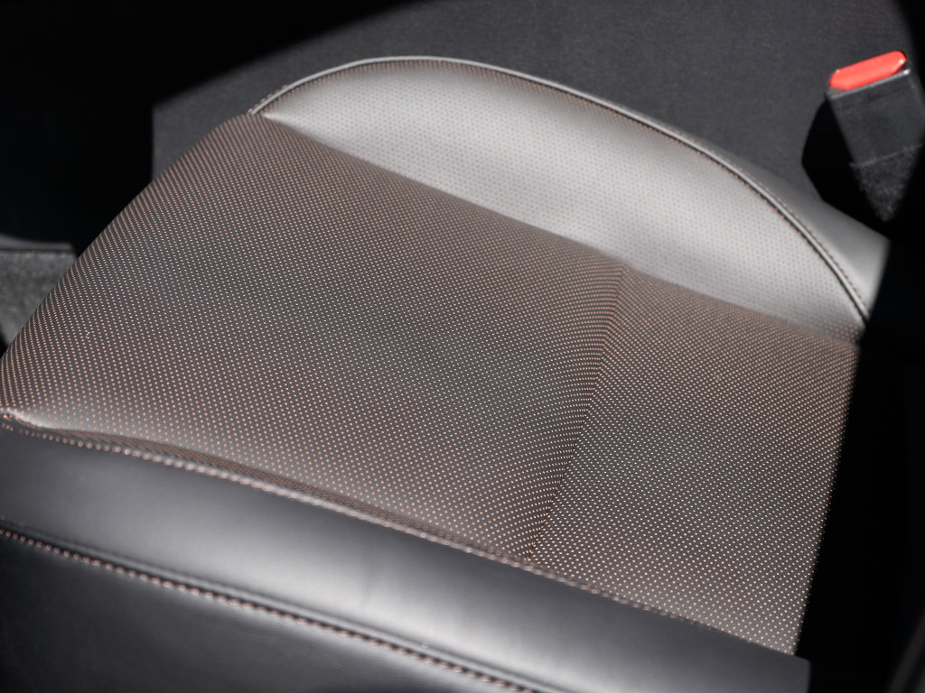 New 2026 MAZDA MAZDA3 Hatchback w/Premium Plus Pkg AWD/4WD image 24