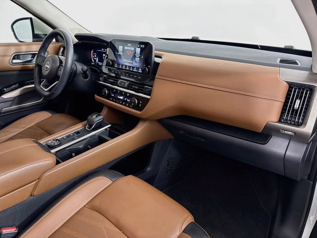 Used 2023 Nissan Pathfinder Platinum AWD/4WD image 36