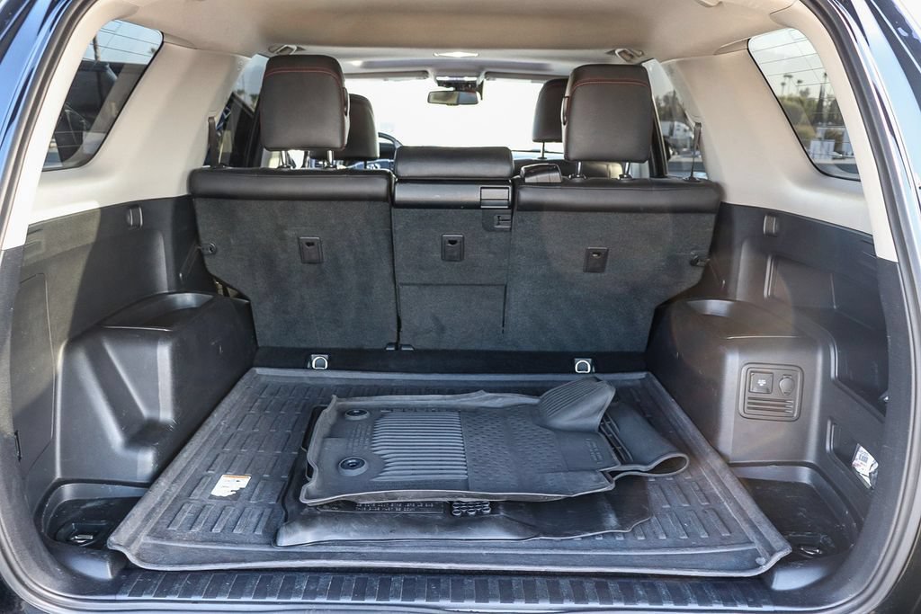 Used 2021 Toyota 4Runner TRD Off-Road Premium w/ Moonroof Package AWD/4WD image 29