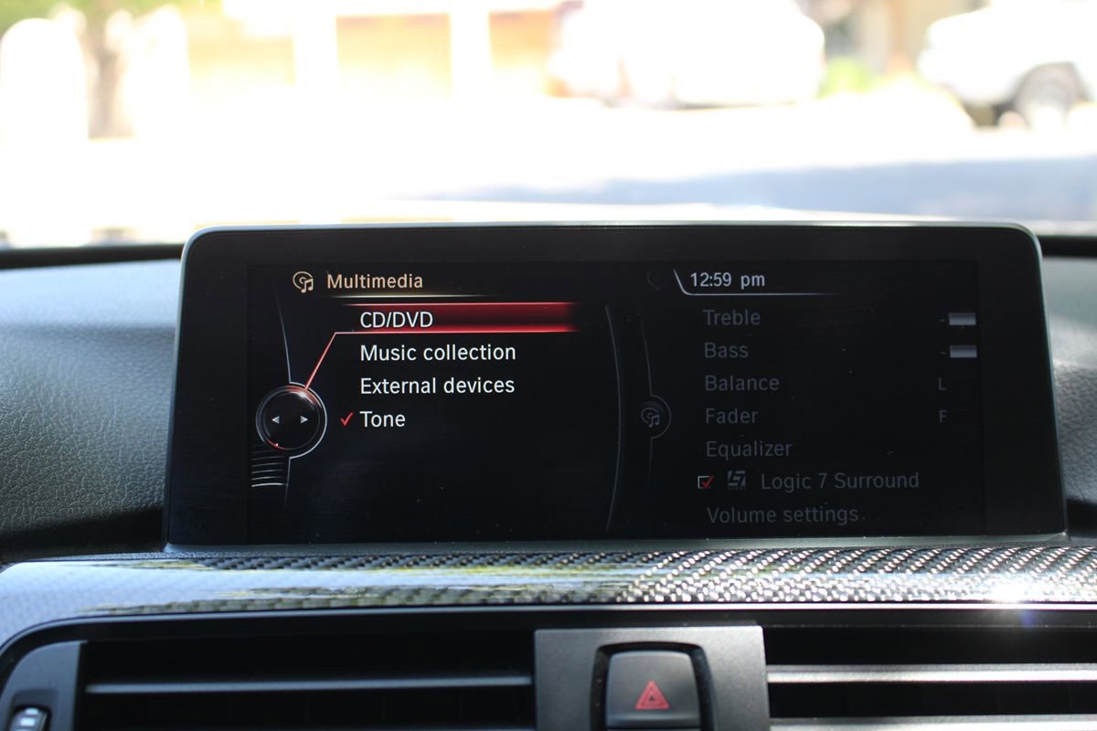 Used 2015 BMW M4 Convertible RWD image 38