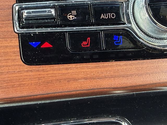 Used 2023 Lincoln Aviator Reserve w/ Equipment Group 201A AWD/4WD image 31