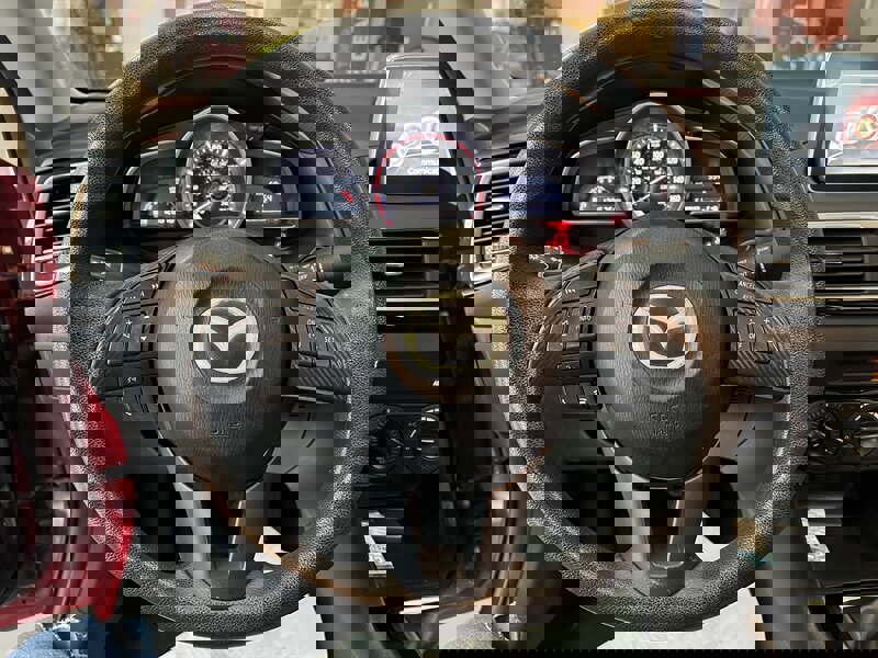 Used 2015 MAZDA MAZDA3 i Sport image 15