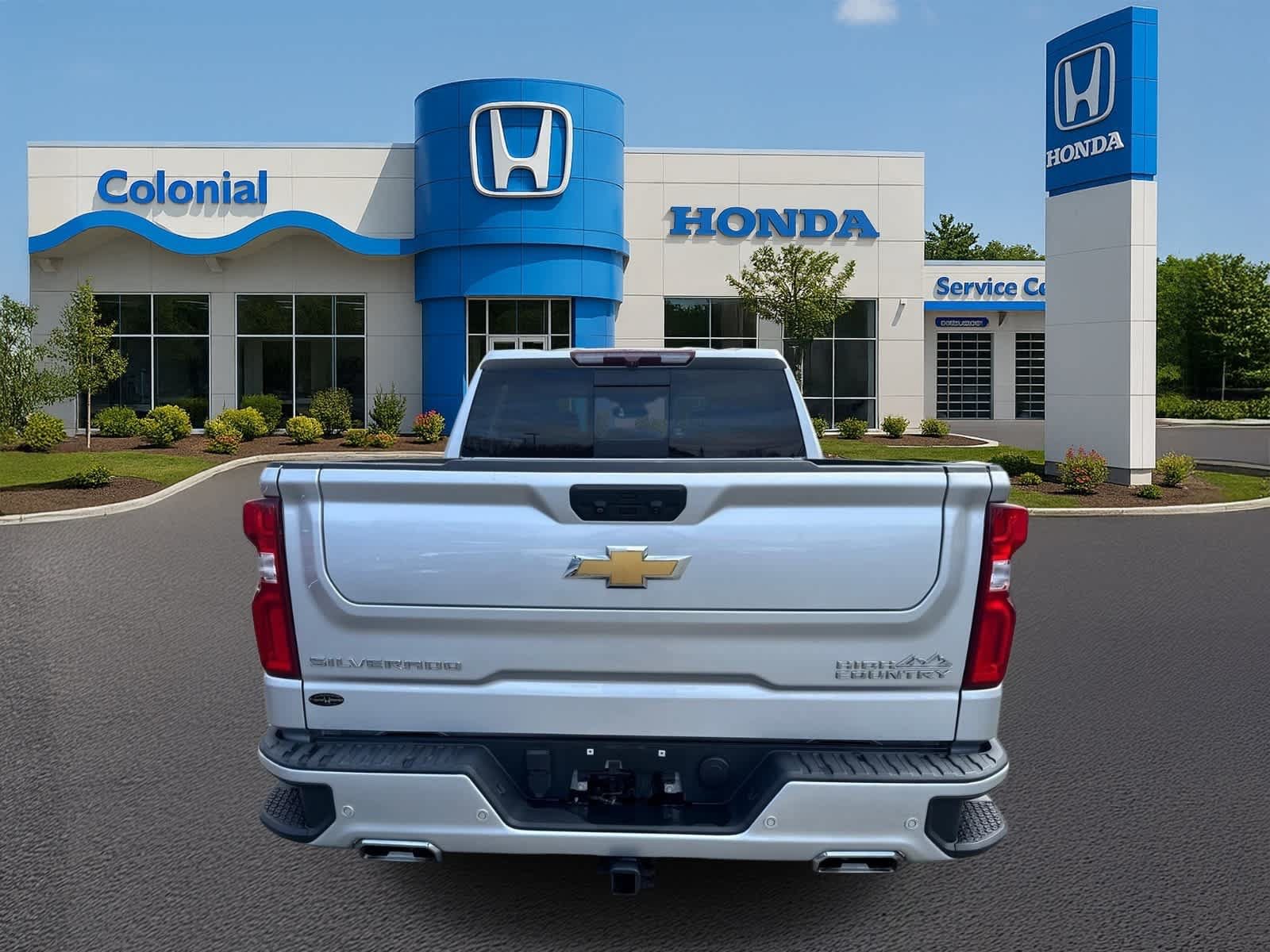 Used 2022 Chevrolet Silverado 1500 High Country AWD/4WD image 5