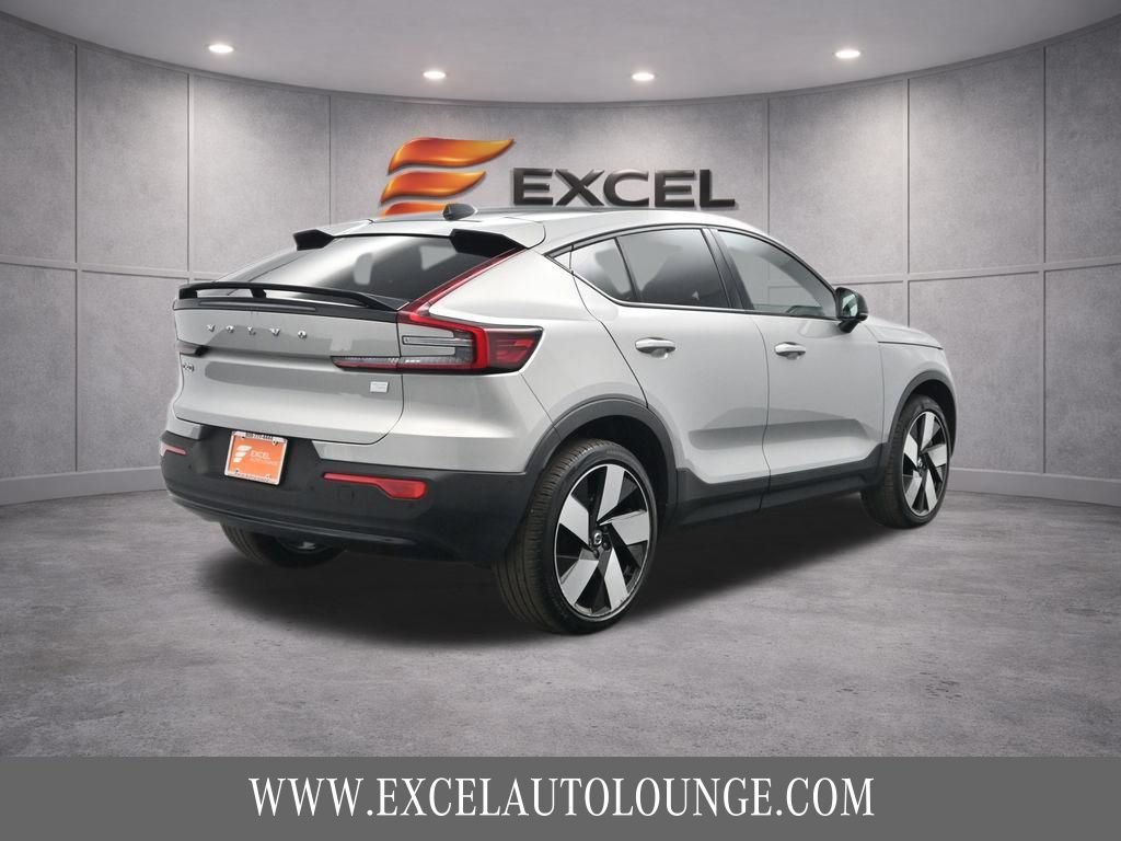 Used 2023 Volvo C40 P8 Recharge Ultimate AWD/4WD image 9