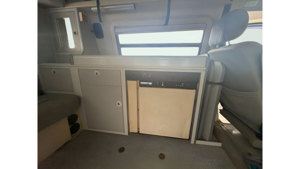 Used 2001 Volkswagen Eurovan FWD image 15