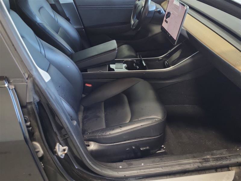Used 2019 Tesla Model 3 Standard Range Plus RWD image 5