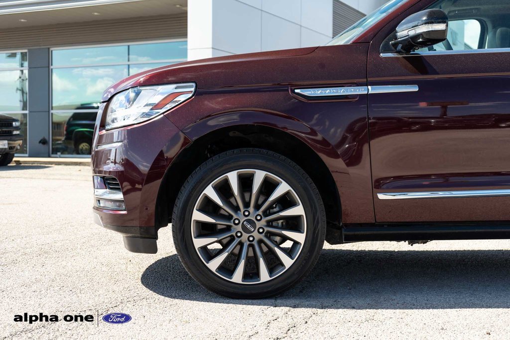 Used 2021 Lincoln Navigator L Reserve image 11
