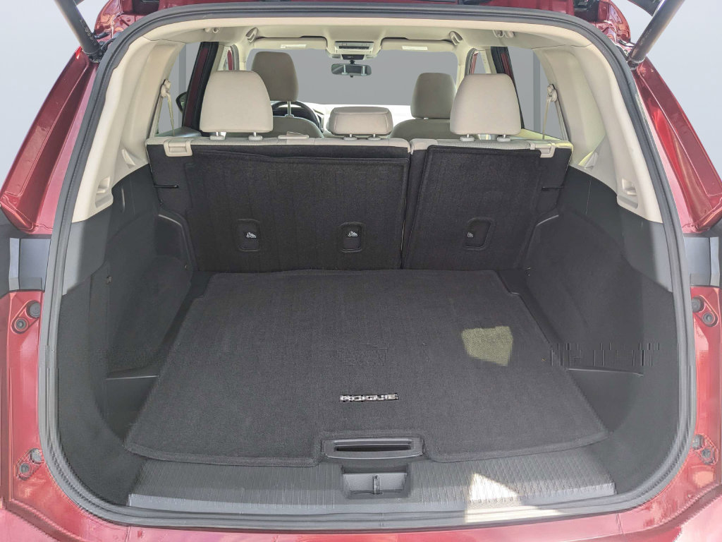 Used 2025 Nissan Rogue SV AWD/4WD image 17