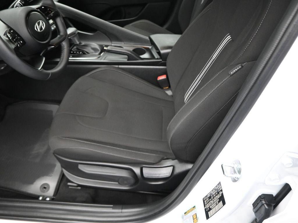 New 2025 Hyundai Elantra Sport image 26