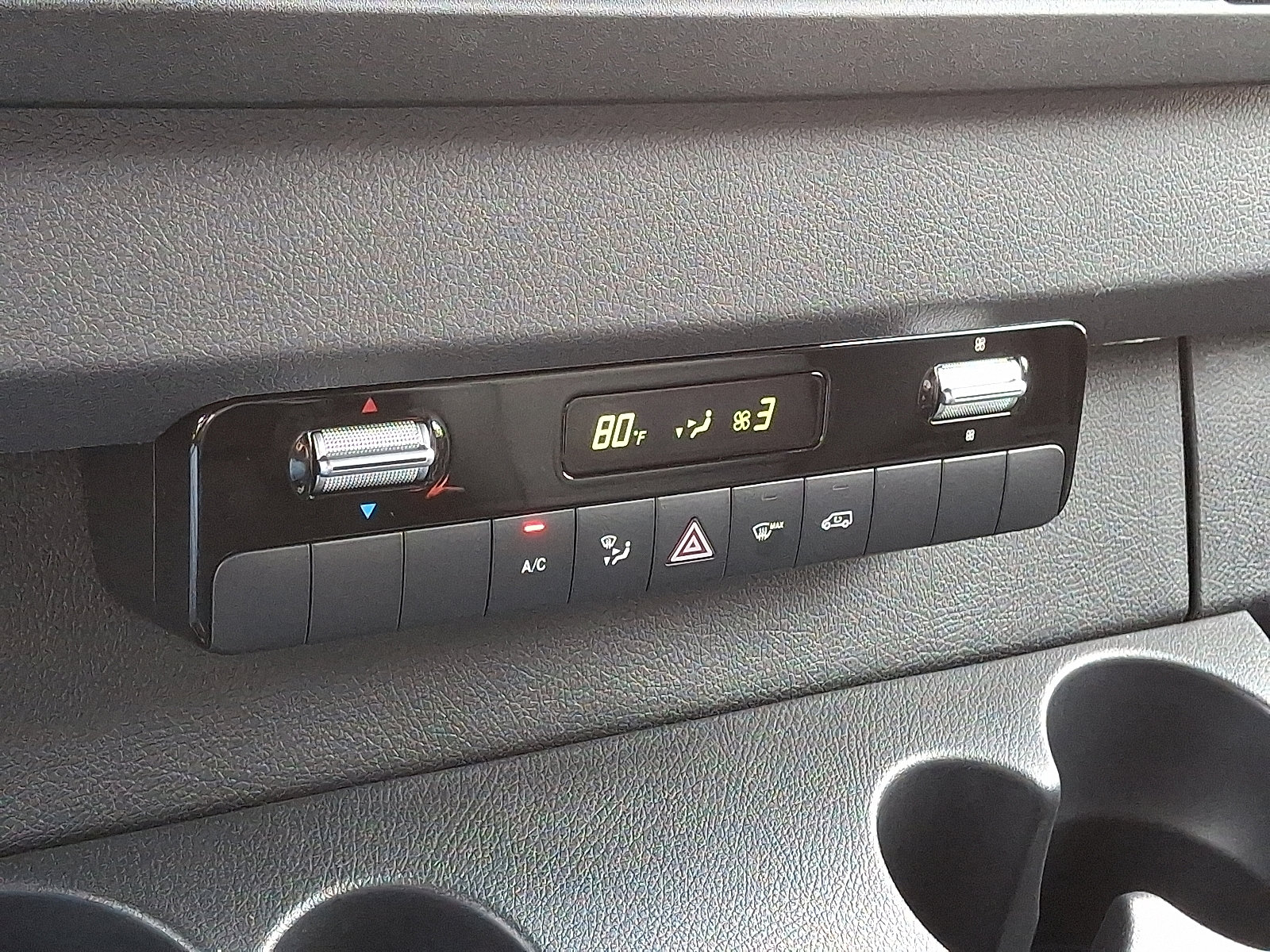 Used 2025 Mercedes-Benz Sprinter 2500 image 18