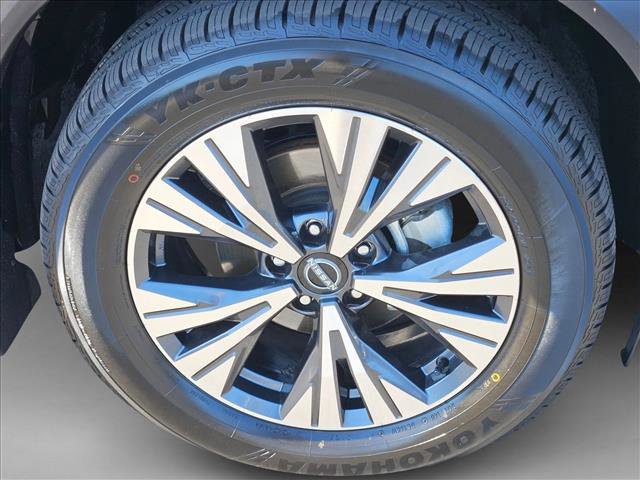 Used 2023 Nissan Rogue SV w/ SV Premium B Package image 21