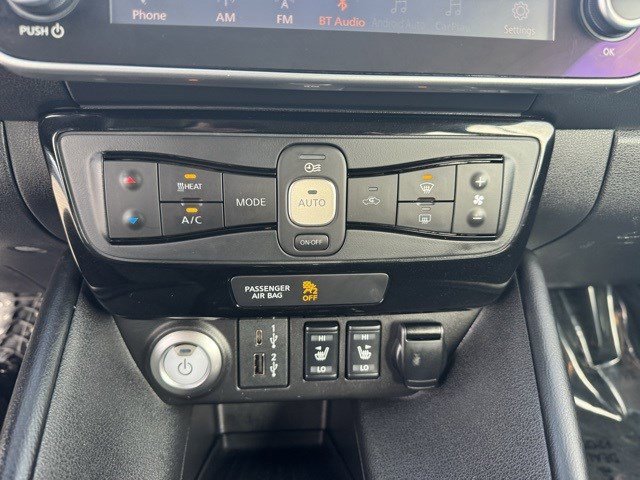 Used 2020 Nissan Leaf SV w/ SV Technology Package image 19