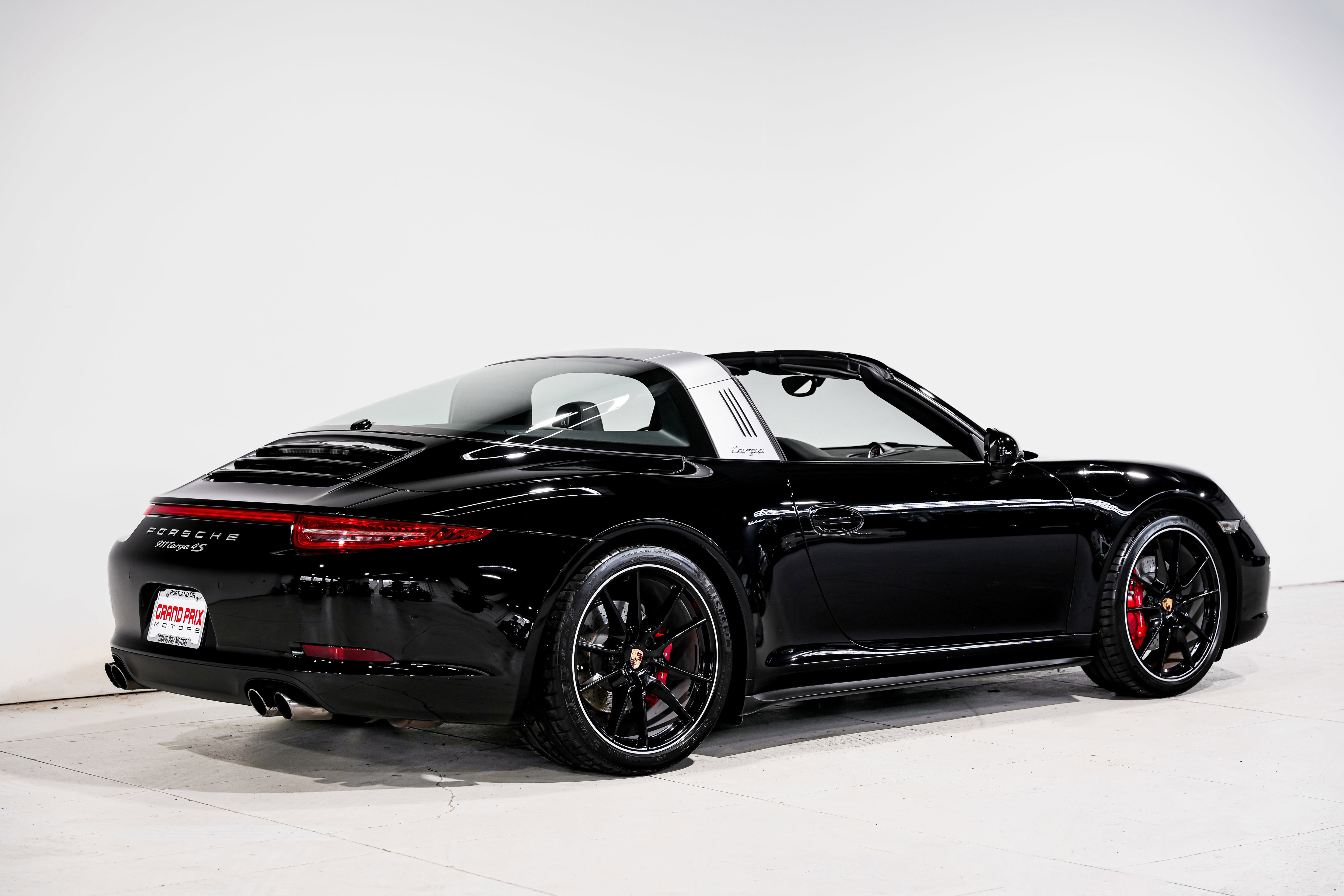 Used 2015 Porsche 911 Targa 4S AWD/4WD image 3
