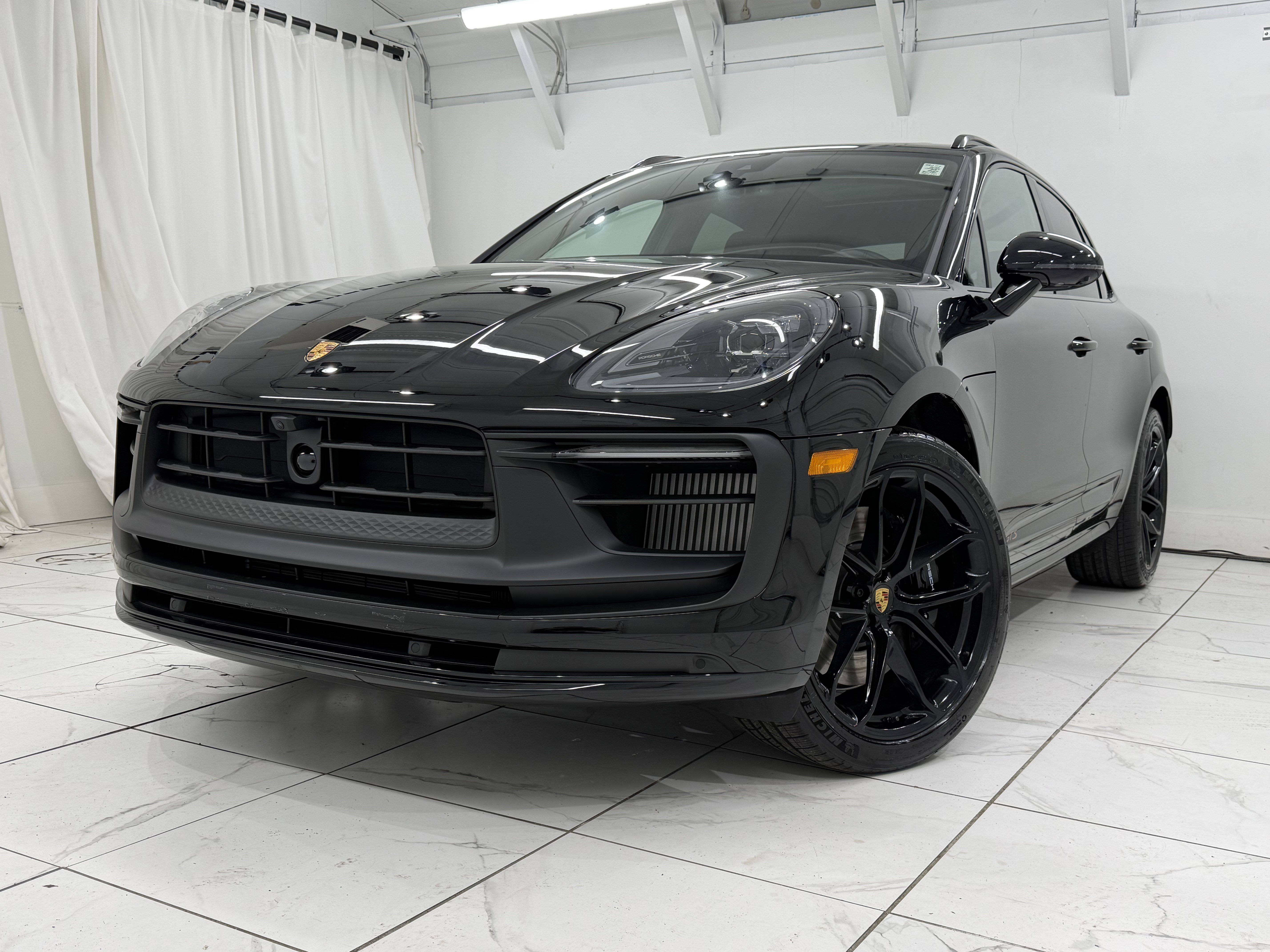 New 2026 Porsche Macan GTS image 9