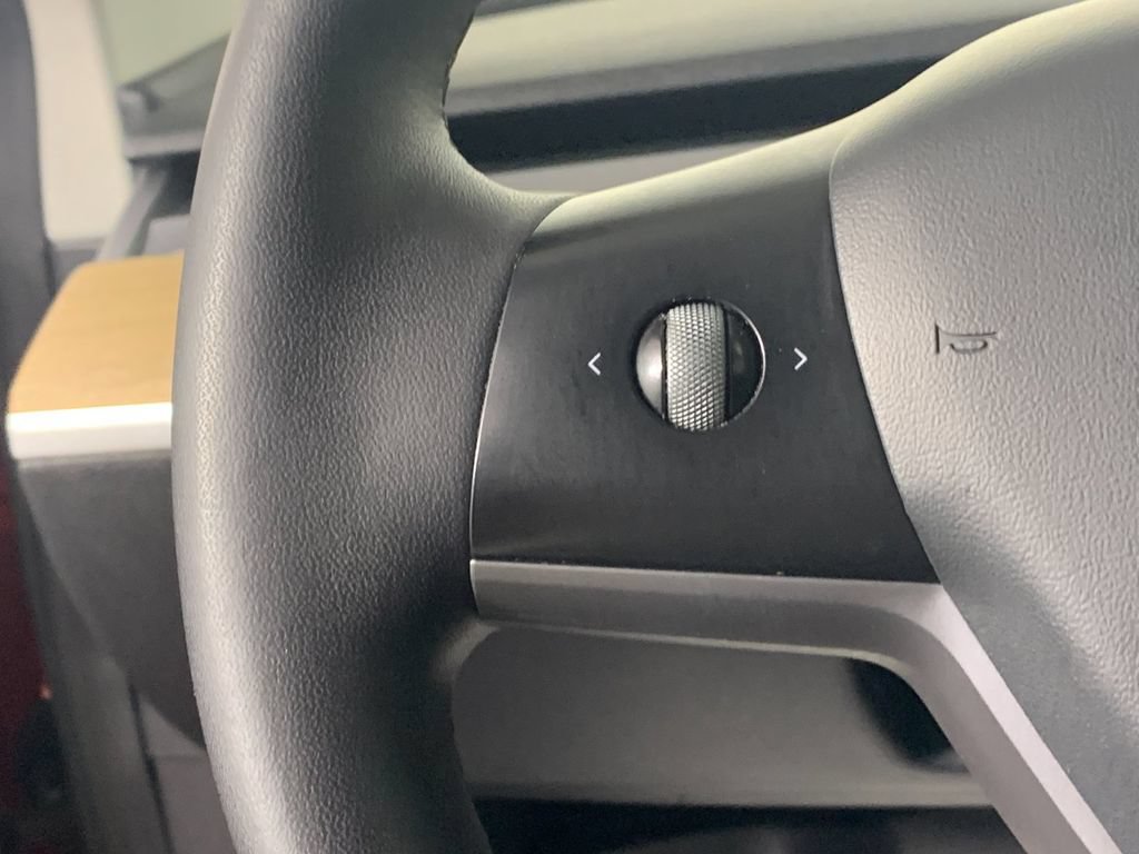Used 2021 Tesla Model 3 Standard Range RWD image 16